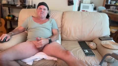 madmanacrossthewater online show from 10/01/25, 04:46