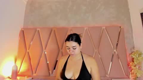 Snapshot of mady_james chatting on 10/18/25, 12:06 Mady James online show from 10/18/25, 12:06