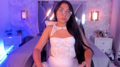 Mady Roa online show from 07/15/26, 12:05