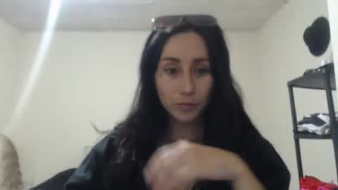 Snapshot of mady_tattoo chatting on 10/22/25, 03:40 mady_tattoo online show from 10/22/25, 03:40