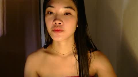 Snapshot of mae_luna chatting on 06/14/26, 11:18 mae_luna online show from 06/14/26, 11:18