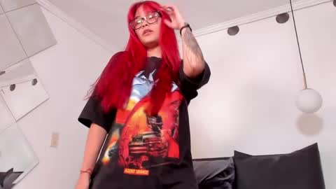 Mae Lyra online show from 05/27/26, 05:21