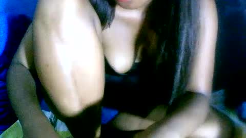 Snapshot of maelahlove chatting on 12/21/24, 07:16 MaelahLove online show from 12/21/24, 07:16