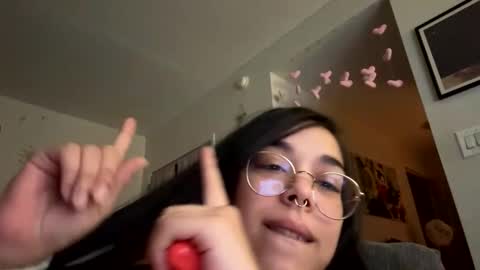 Snapshot of maemariposa chatting on 02/21/26, 12:55 Mae Mariposa online show from 02/21/26, 12:55
