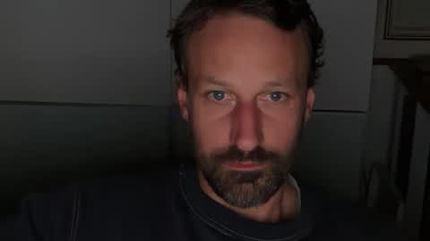 maenu_69 online show from 10/13/25, 09:04