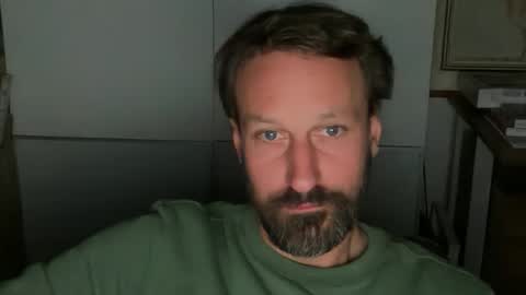 maenu_69 online show from 10/31/25, 10:00