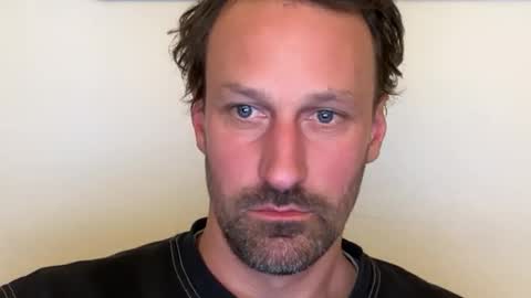 Snapshot of maenu_69 chatting on 11/27/25, 10:56 maenu_69 online show from 11/27/25, 10:56