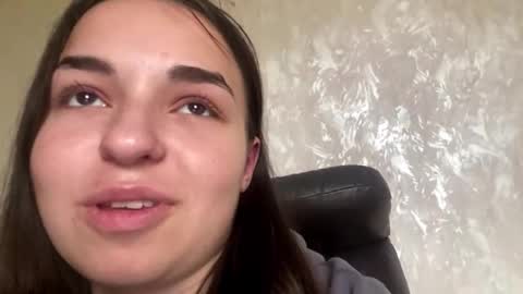 Eva online show from 11/08/25, 11:10