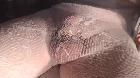 Snapshot of maestro2017 chatting on 10/15/25, 09:37 maestro2017 online show from 10/15/25, 09:37