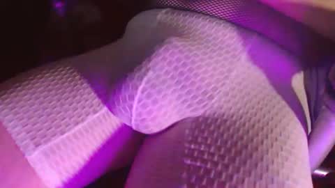 Snapshot of maestro2017 chatting on 10/31/25, 11:17 maestro2017 online show from 10/31/25, 11:17