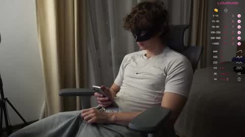 Mike XMaestro 3369 online show from 10/04/25, 05:55