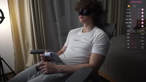 Snapshot of maestro3369 chatting on 11/10/25, 09:36 Mike XMaestro 3369 online show from 11/10/25, 09:36