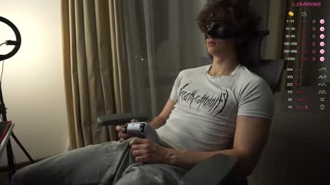 Snapshot of maestro3369 chatting on 11/17/25, 09:31 Mike XMaestro 3369 online show from 11/17/25, 09:31