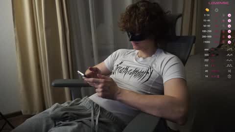 Snapshot of maestro3369 chatting on 11/29/25, 02:20 Mike XMaestro 3369 online show from 11/29/25, 02:20