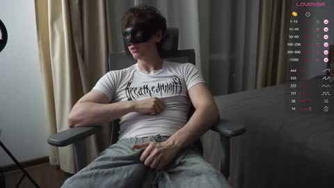 Snapshot of maestro3369 chatting on 12/14/25, 07:29 Mike XMaestro 3369 online show from 12/14/25, 07:29