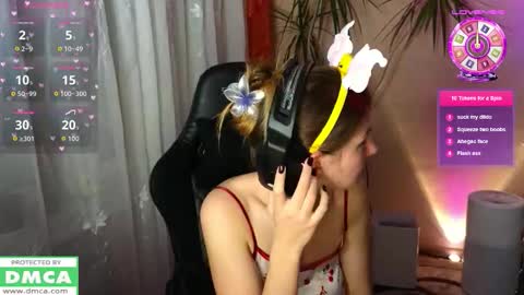 Snapshot of mag1c_eyes chatting on 10/31/25, 08:10 mag1c_eyes online show from 10/31/25, 08:10