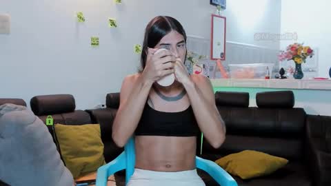 Snapshot of magael chatting on 12/18/24, 12:21 David online show from 12/18/24, 12:21