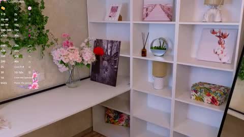 Mia online show from 12/13/25, 07:53