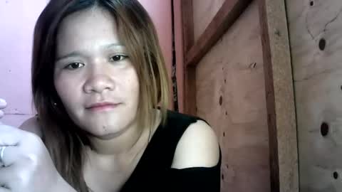 Snapshot of mages_1995 chatting on 06/19/26, 05:23 mages_1995 online show from 06/19/26, 05:23
