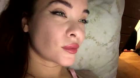 magggg658318 online show from 12/15/24, 11:01