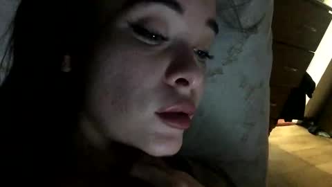 magggg658318 online show from 12/15/24, 02:16