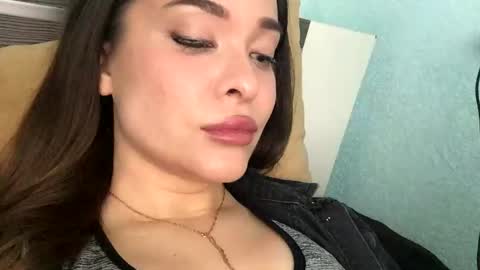 magggg658318 online show from 06/07/26, 01:48