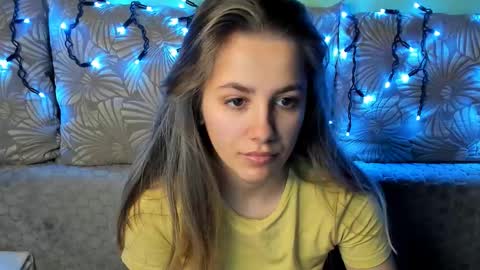 Maggie online show from 12/18/25, 03:56
