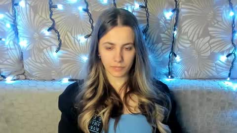 Maggie online show from 04/28/26, 02:27