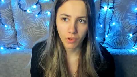 Maggie online show from 05/02/26, 02:16