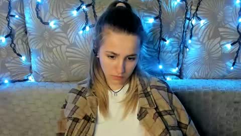 Maggie online show from 05/15/26, 11:23