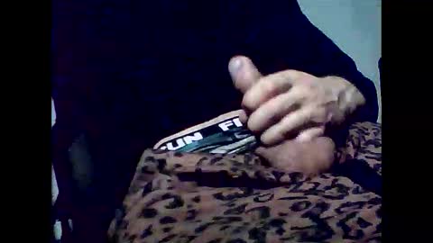 Snapshot of magic199 chatting on 12/21/25, 02:08 romantic online show from 12/21/25, 02:08