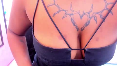 Snapshot of magic_axa_graham chatting on 11/22/25, 10:20 My name is magic axa grahamDont forget to follow me IG online show from 11/22/25, 10:20