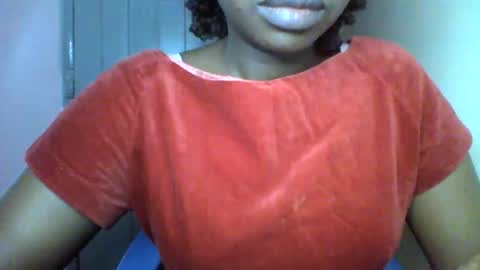 Snapshot of magic_bliss chatting on 04/18/26, 02:43 Bliss online show from 04/18/26, 02:43