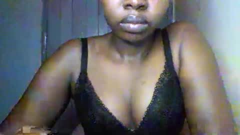 Snapshot of magic_bliss chatting on 05/10/26, 07:30 Bliss online show from 05/10/26, 07:30