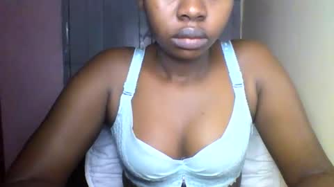 Snapshot of magic_bliss chatting on 05/22/26, 01:57 Bliss online show from 05/22/26, 01:57