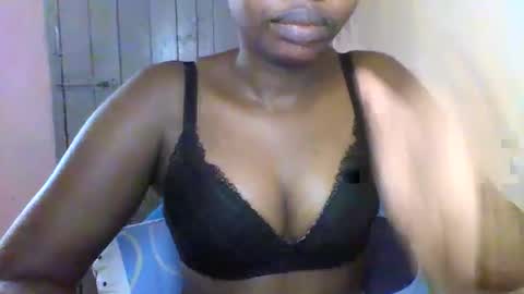 Snapshot of magic_bliss chatting on 06/05/26, 06:31 Bliss online show from 06/05/26, 06:31