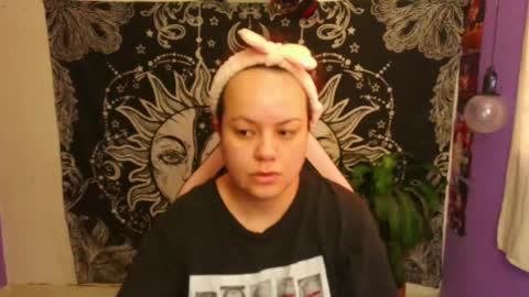 Claire online show from 05/10/26, 09:09