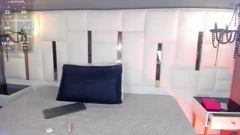 CLOEH  online show from 10/31/25, 08:32