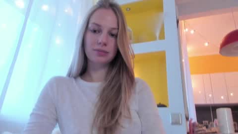 Snapshot of magic_couple13 chatting on 12/16/25, 10:20 Alice online show from 12/16/25, 10:20