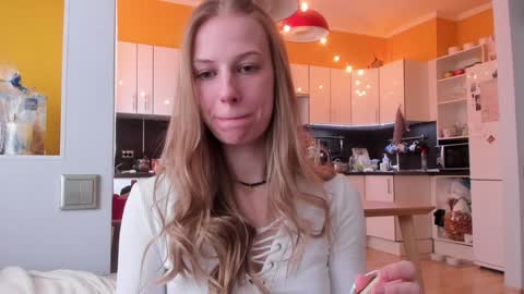 Snapshot of magic_couple13 chatting on 01/11/26, 09:14 Alice online show from 01/11/26, 09:14