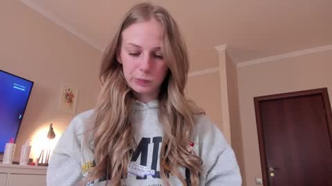 Snapshot of magic_couple13 chatting on 03/12/26, 10:54 Alice online show from 03/12/26, 10:54