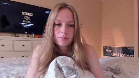 Snapshot of magic_couple13 chatting on 03/23/26, 11:14 Alice online show from 03/23/26, 11:14