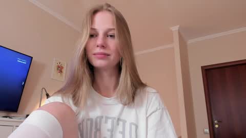 Snapshot of magic_couple13 chatting on 04/04/26, 10:35 Alice online show from 04/04/26, 10:35