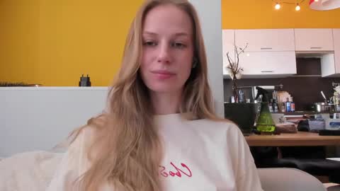 Snapshot of magic_couple13 chatting on 05/08/26, 11:48 Alice online show from 05/08/26, 11:48