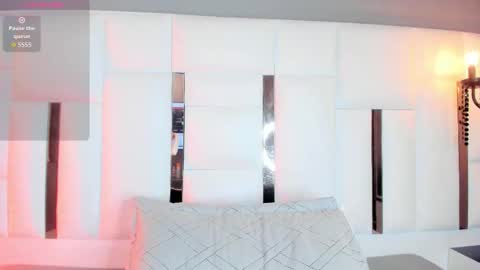 Snapshot of magic_isa chatting on 11/12/25, 01:22 Isa online show from 11/12/25, 01:22