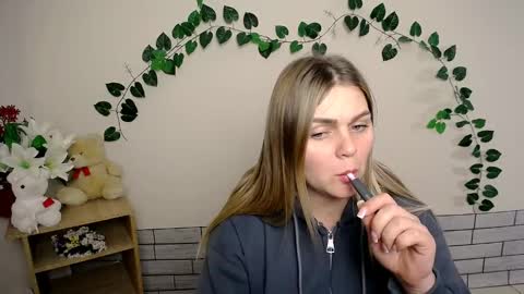 magic_katarina_ online show from 12/24/24, 10:44