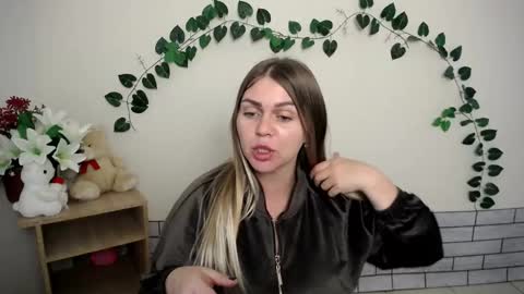 magic_katarina_ online show from 10/03/25, 09:06