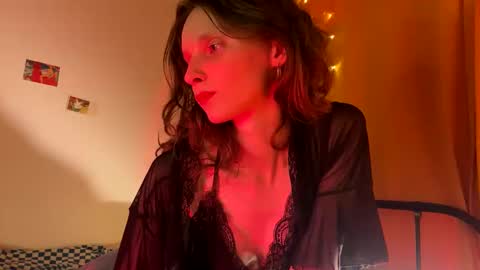 Mikky or Moon online show from 02/01/25, 07:23