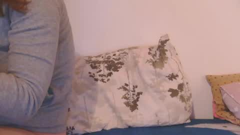 Snapshot of magic_smile16 chatting on 12/16/25, 06:51 Christine online show from 12/16/25, 06:51