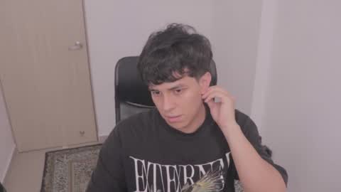 Snapshot of magic_tony chatting on 09/26/25, 07:51 Tony Hoffa online show from 09/26/25, 07:51